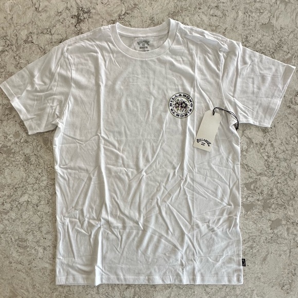 Billabong Premium Tee White with Floral Print Size Large NWT - Picture 1 of 6
